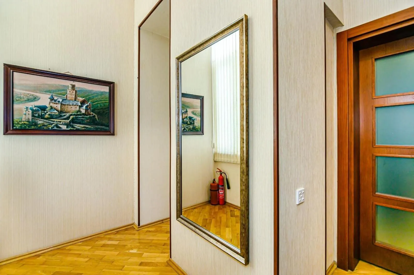 Isr Plaza Otel Apartment Bedroom And Sofa Baku Azerbaijan
